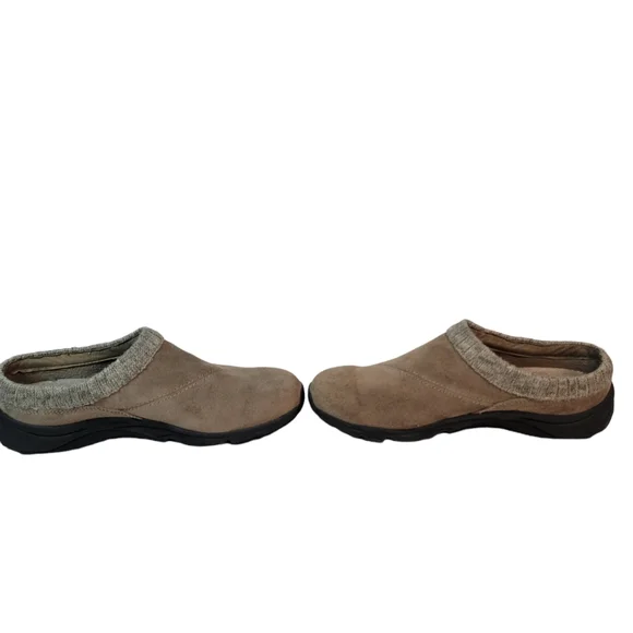 Vionic Arbor Slip-On Clogs - Picture 4 of 8